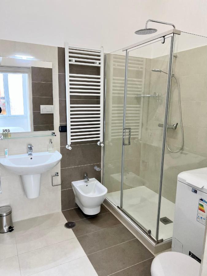 Duomo Inn Apartments เนเปิลส์ ภายนอก รูปภาพ