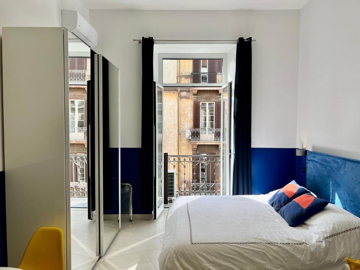 Duomo Inn Apartments เนเปิลส์ ภายนอก รูปภาพ