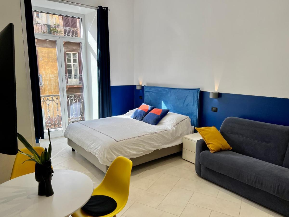 Duomo Inn Apartments เนเปิลส์ ภายนอก รูปภาพ