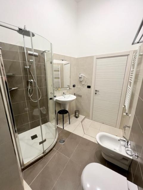 Duomo Inn Apartments เนเปิลส์ ภายนอก รูปภาพ